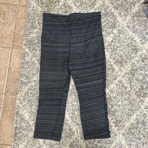 Gap Fit Maternity Capri Leggings